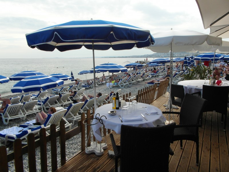 Topless Beach: Restaurant at Plage Beau Rivage in Nice