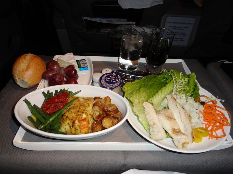 Dulles Airport to Marrakech : the food on OpenSkies Airlines !