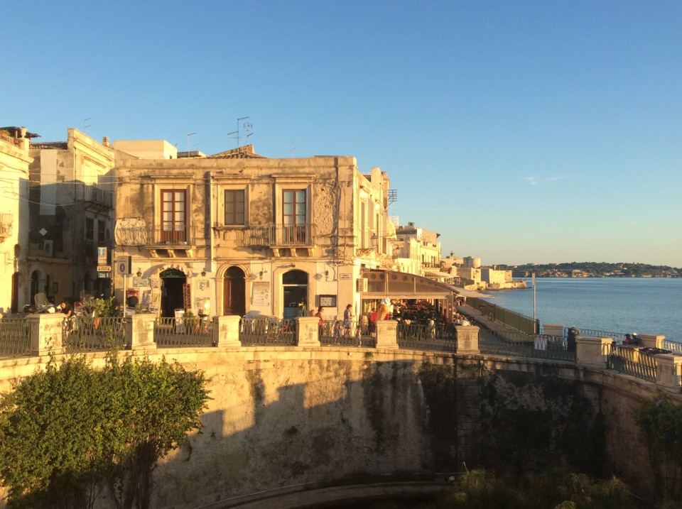 Southeast Sicily : Golden city of Siracusa