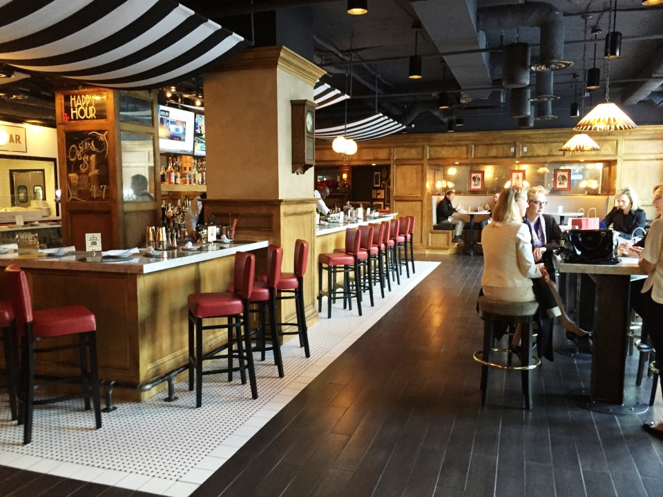 Pennsylvania 6 DC : part of the Bar area, one of five distinct sections of the 9,000 sq. ft. restaurant