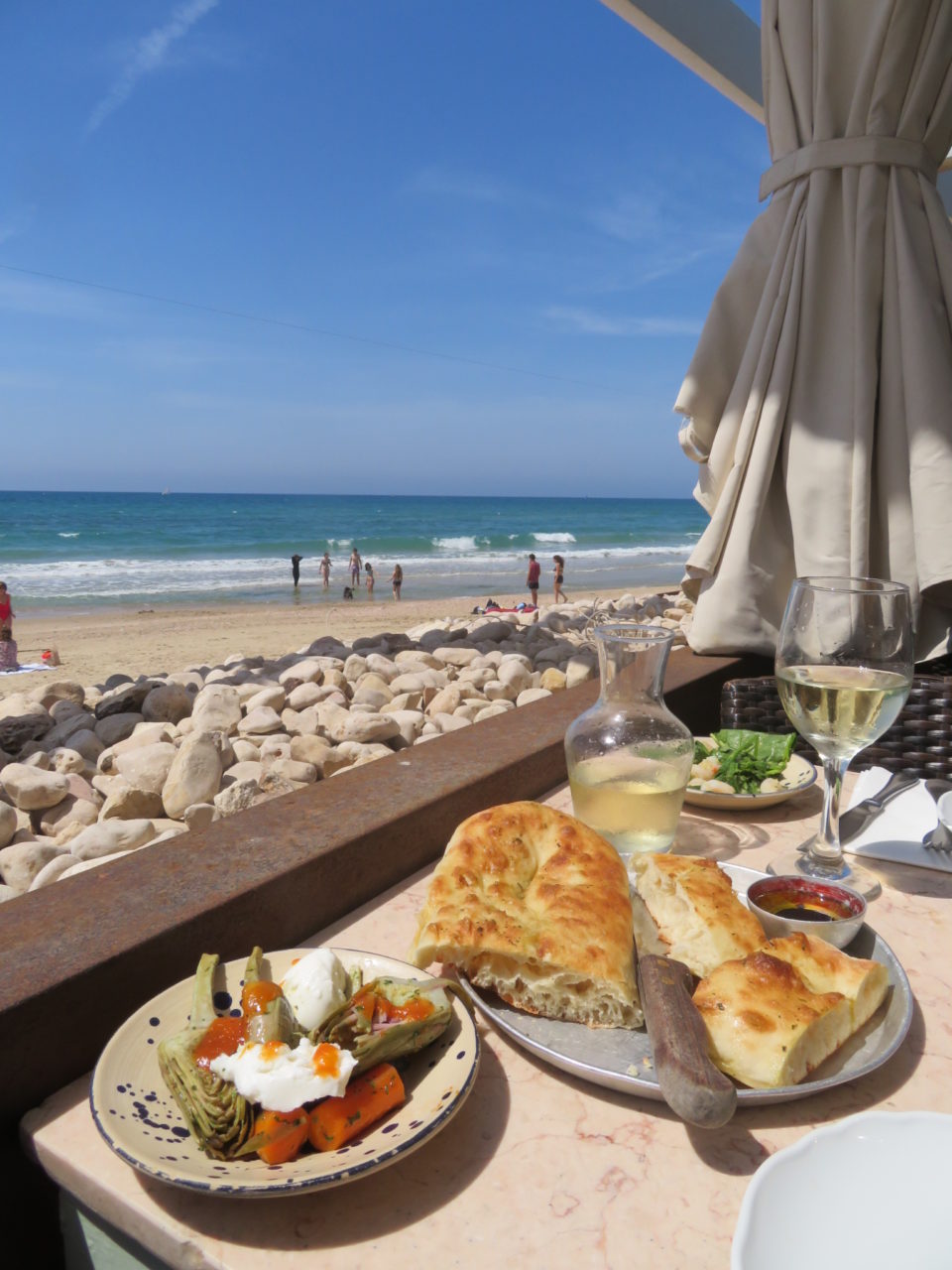 Favorite Israel Vacation Experiences : Manta Ray Restaurant on the beach in Tel Aviv