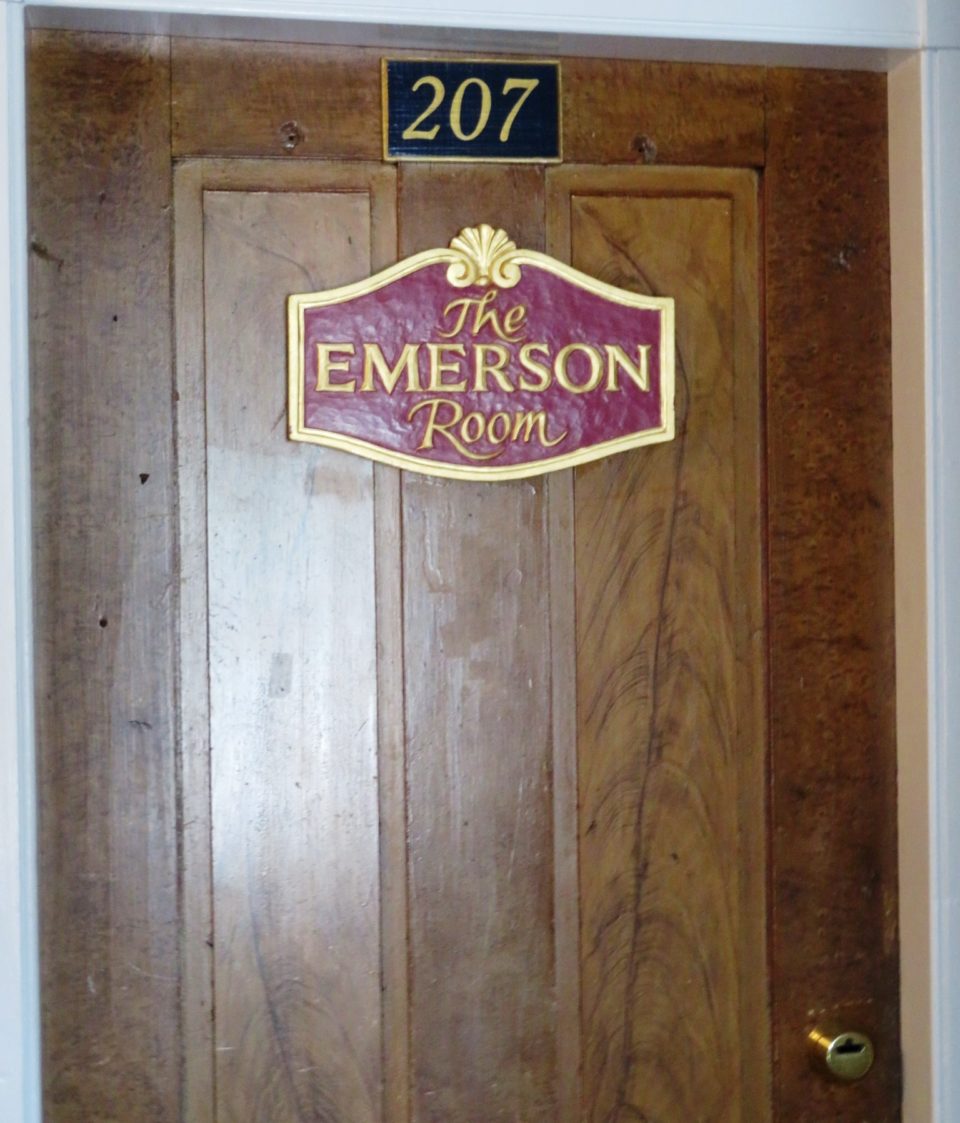 Emerson Inn by the Sea : The Emerson Room (Room 207)