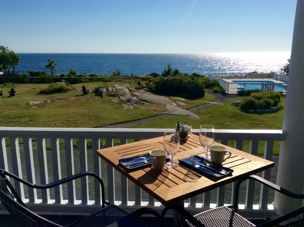 Emerson Inn by the Sea : Dining with a View