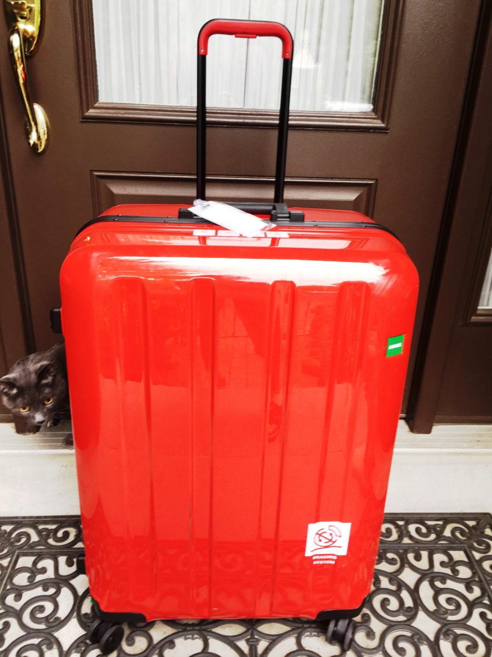 Lojel Luggage ~ My vibrant red Lojel Novigo suitcase